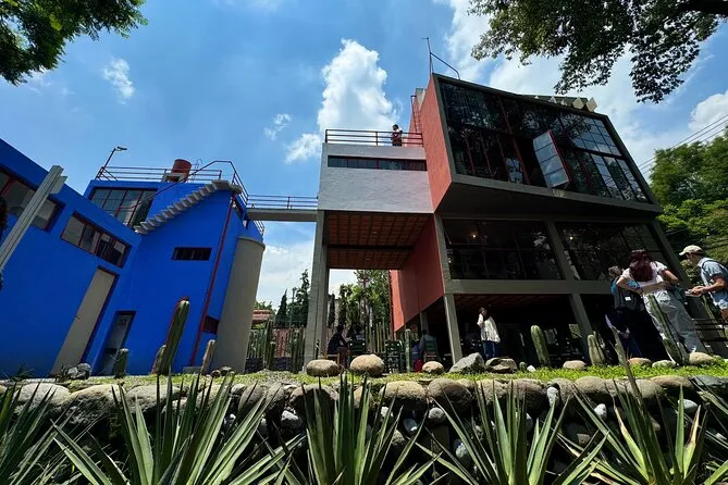 Exterior view of the Diego Rivera and Frida Kahlo Studio House in San Ángel, connected double studios on a guided Frida Kahlo Blue House tour in Mexico City